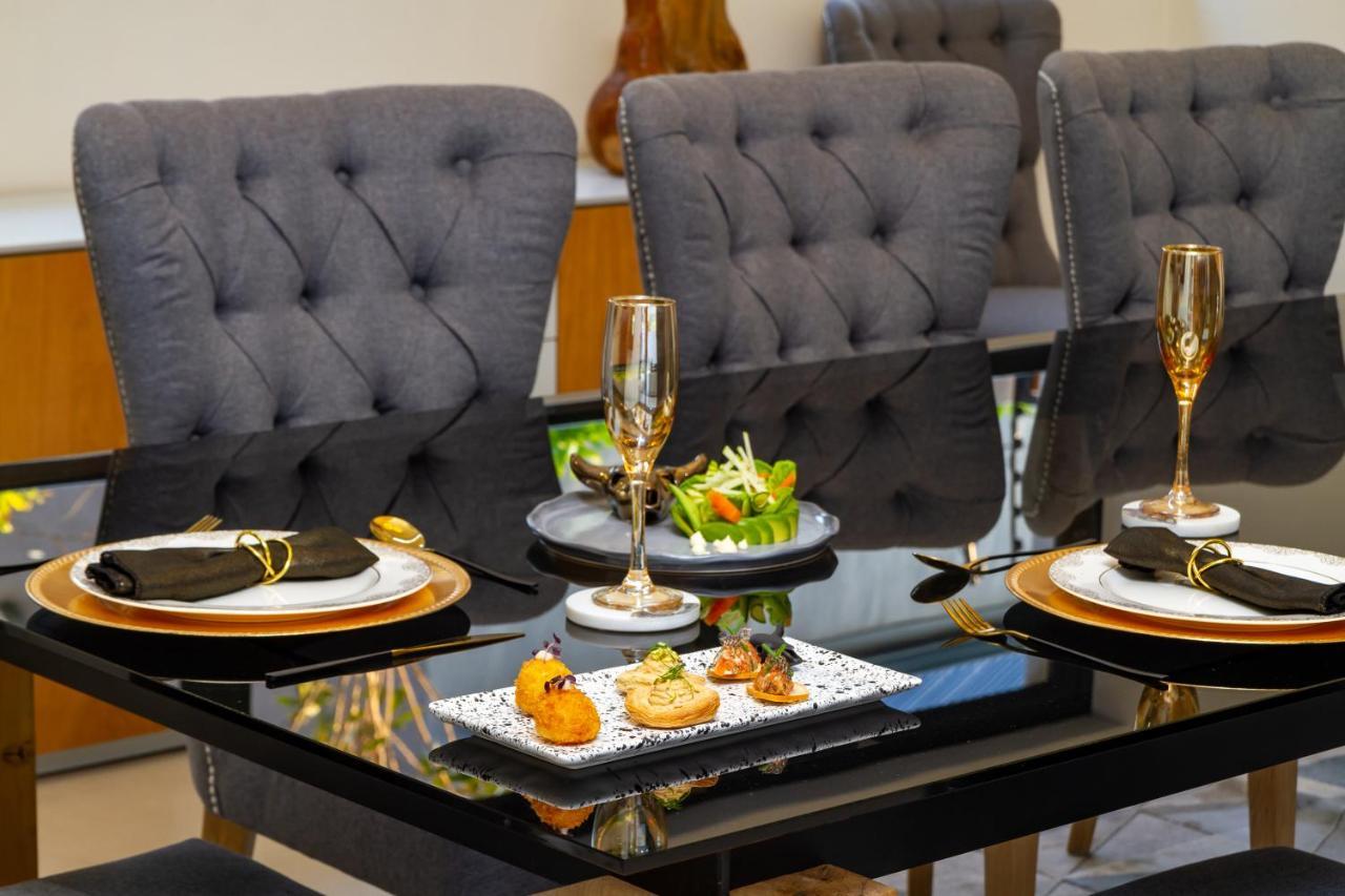 Villa De Luxe Franschhoek Bagian luar foto