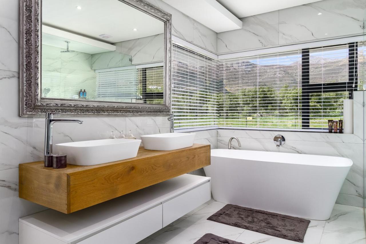 Villa De Luxe Franschhoek Bagian luar foto