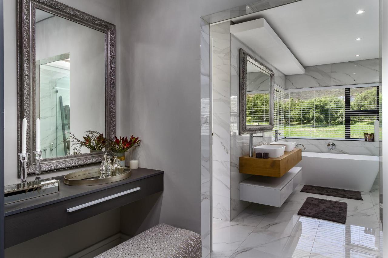 Villa De Luxe Franschhoek Bagian luar foto